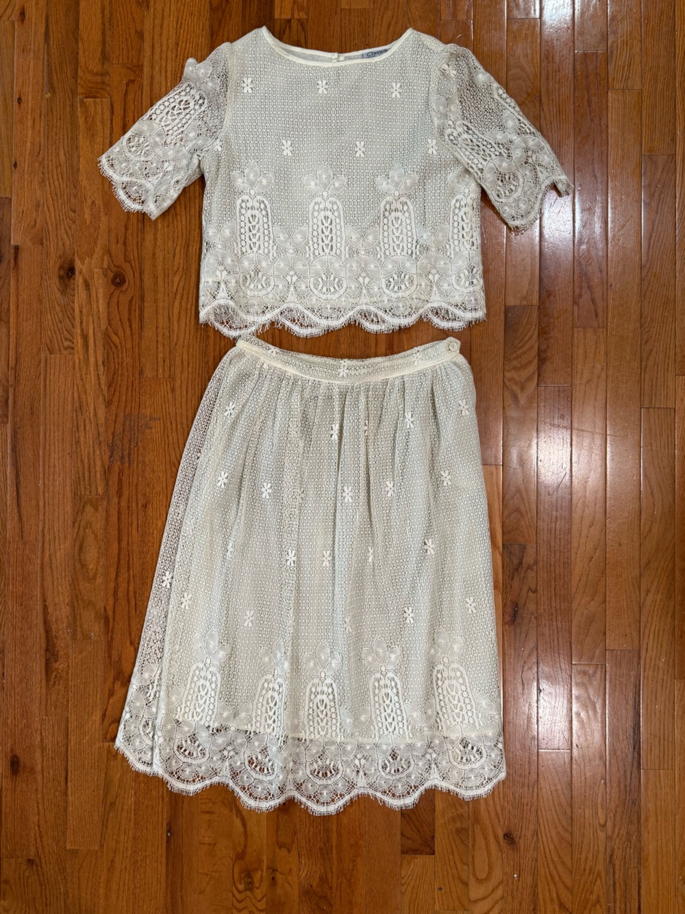 Vintage 80s Chenelli Cream Lace Midi Dress Set – Elegant Two-Piece Crochet Skirt